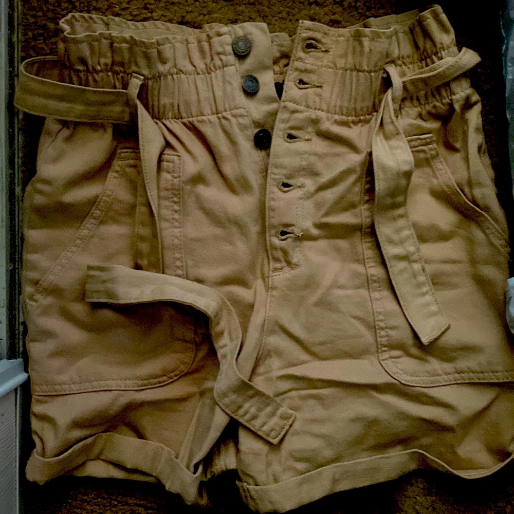 Beige tie waist shorts